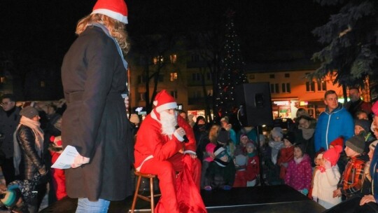 Choinka już świeci! Mikołajki z CSiK