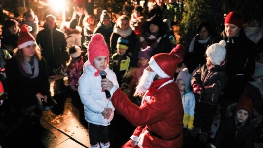 Choinka już świeci! Mikołajki z CSiK