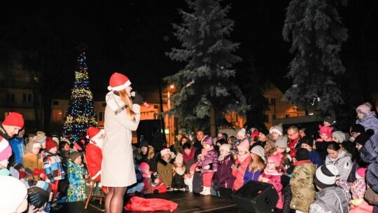 Choinka już świeci! Mikołajki z CSiK