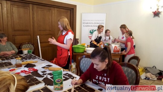 Wielkie Pierniczenie z Kulturą w Miętnem