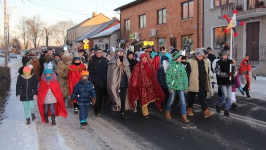 Barwny orszak przeszedł ulicami Sobolewa