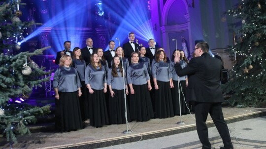 Kolędy, pastorałki i światła blask