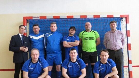 Grali o puchar wójta i proboszcza Grali o puchar wójta i proboszcza