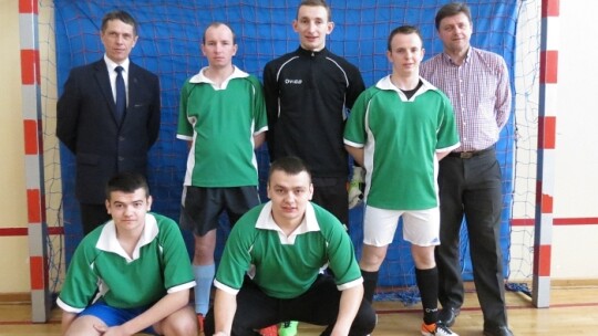 Grali o puchar wójta i proboszcza Grali o puchar wójta i proboszcza