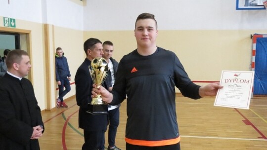 Grali o puchar wójta i proboszcza Grali o puchar wójta i proboszcza