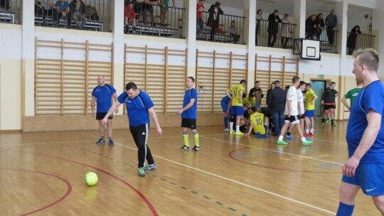 Grali o puchar wójta i proboszcza Grali o puchar wójta i proboszcza