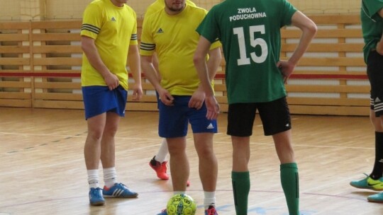 Grali o puchar wójta i proboszcza Grali o puchar wójta i proboszcza