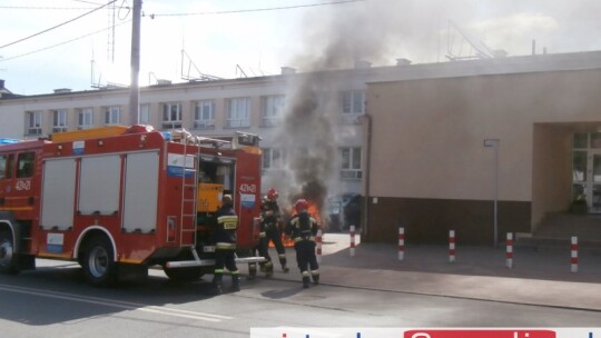 Pożar seata pod przychodnią