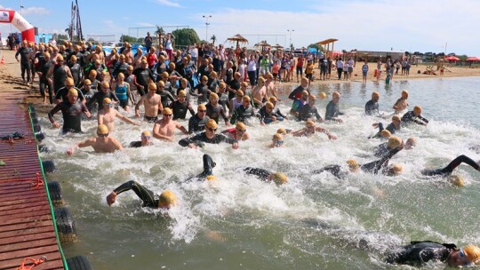 Triathlon: Ekiert i bracia Biernaccy najlepsi z powiatu