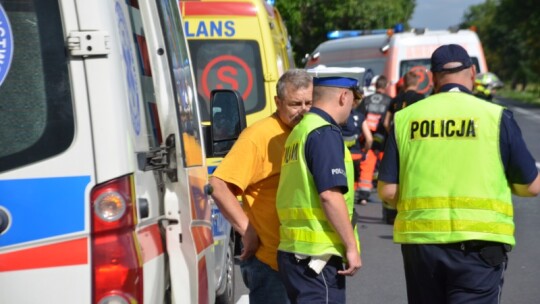 Wypadek w Gocławiu. 10 osób rannych [wideo]