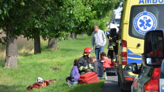 Wypadek w Gocławiu. 10 osób rannych [wideo]