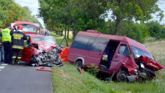 Wypadek w Gocławiu. 10 osób rannych [wideo]