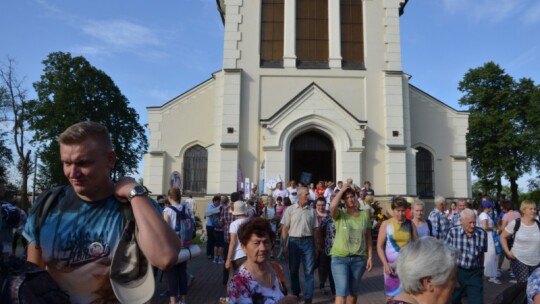 Pielgrzymi wyruszyli z Maciejowic [wideo]