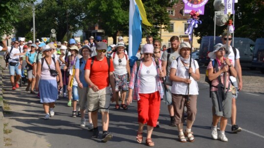 Pielgrzymi wyruszyli z Maciejowic [wideo]