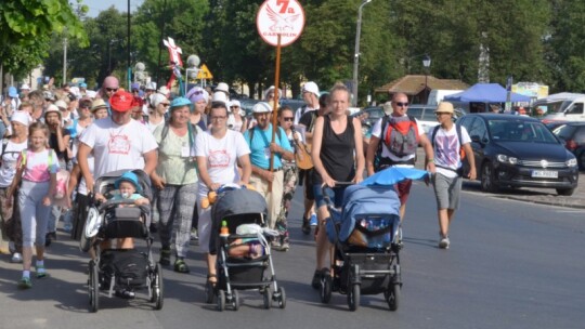 Pielgrzymi wyruszyli z Maciejowic [wideo]