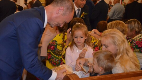 Deszczowe dożynki powiatowe w Łaskarzewie [wideo]