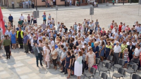 Żelechów: Ratusz i rynek otwarte [wideo]