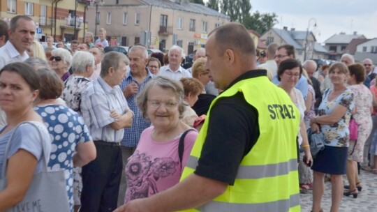 Żelechów: Ratusz i rynek otwarte [wideo]