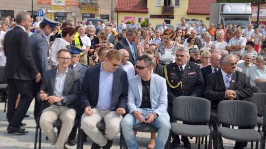 Żelechów: Ratusz i rynek otwarte [wideo]