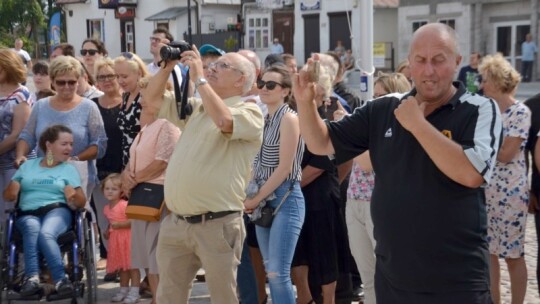 Żelechów: Ratusz i rynek otwarte [wideo]