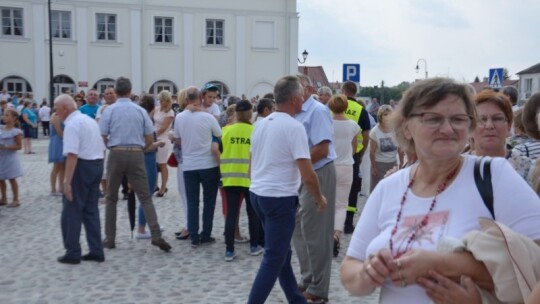 Żelechów: Ratusz i rynek otwarte [wideo]