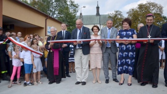 Żelechów: Ratusz i rynek otwarte [wideo]