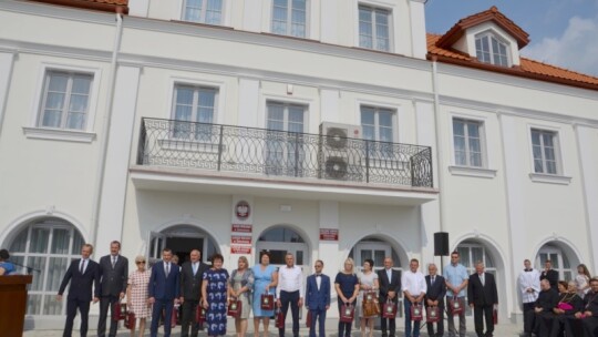 Żelechów: Ratusz i rynek otwarte [wideo]