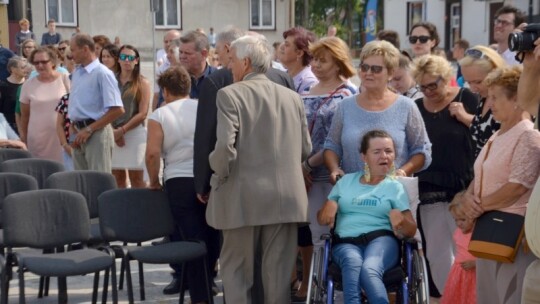 Żelechów: Ratusz i rynek otwarte [wideo]