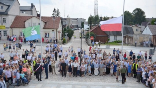 Żelechów: Ratusz i rynek otwarte [wideo]