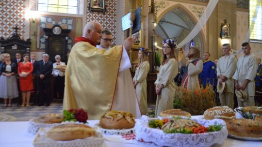 Miastkowskie dożynki z silnym akcentem wiary [wideo]