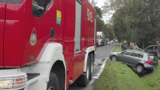 Skoda spłonęła po zderzeniu z vw