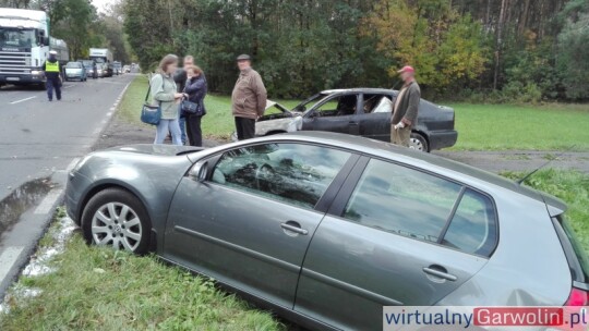 Skoda spłonęła po zderzeniu z vw