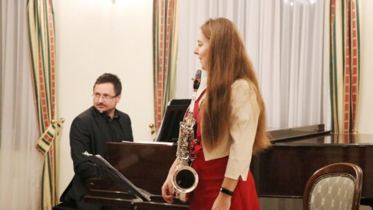 Instrumentalne trio w Miętnem