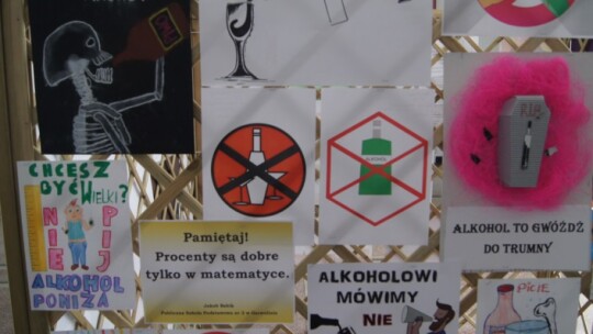 Młodzież mówi alkoholowi nie