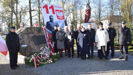 W Borowiu odsłonięto Pomnik Niepodległości