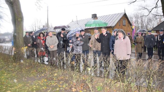 W Borowiu odsłonięto Pomnik Niepodległości