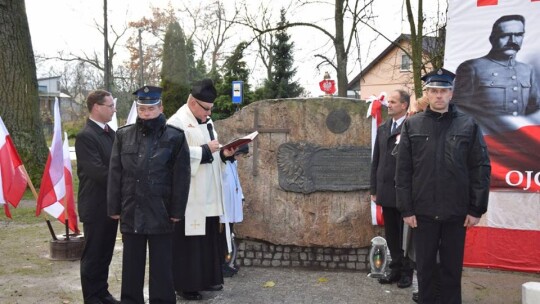 W Borowiu odsłonięto Pomnik Niepodległości