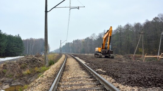 Zobacz jak remontują kolejową "siódemkę"