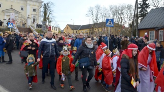 Ogromne zainteresowanie Orszakiem Trzech Króli w Żelechowie [wideo]