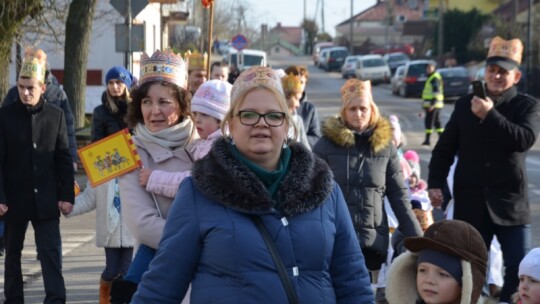 Ogromne zainteresowanie Orszakiem Trzech Króli w Żelechowie [wideo]