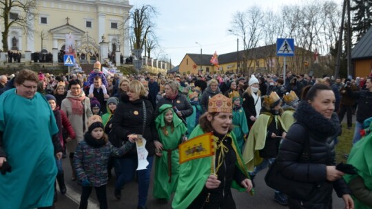 Ogromne zainteresowanie Orszakiem Trzech Króli w Żelechowie [wideo]