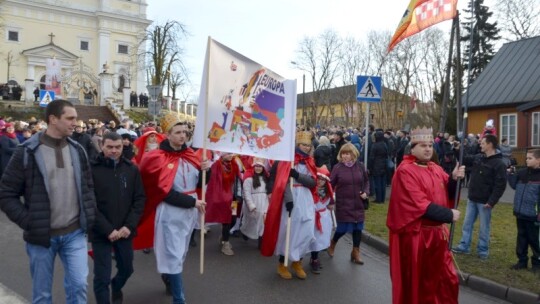 Ogromne zainteresowanie Orszakiem Trzech Króli w Żelechowie [wideo]