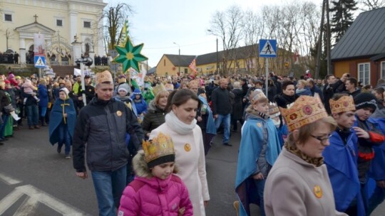 Ogromne zainteresowanie Orszakiem Trzech Króli w Żelechowie [wideo]