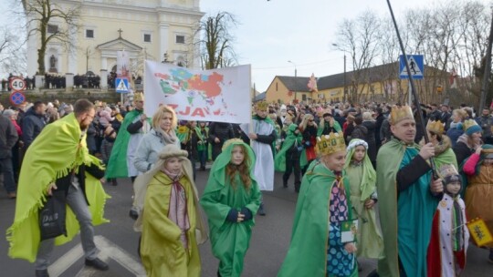 Ogromne zainteresowanie Orszakiem Trzech Króli w Żelechowie [wideo]