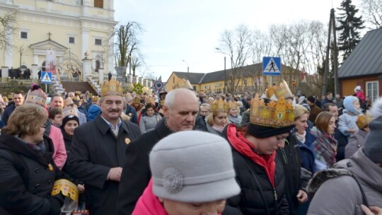 Ogromne zainteresowanie Orszakiem Trzech Króli w Żelechowie [wideo]