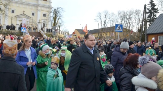 Ogromne zainteresowanie Orszakiem Trzech Króli w Żelechowie [wideo]