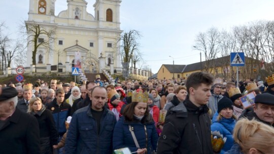 Ogromne zainteresowanie Orszakiem Trzech Króli w Żelechowie [wideo]