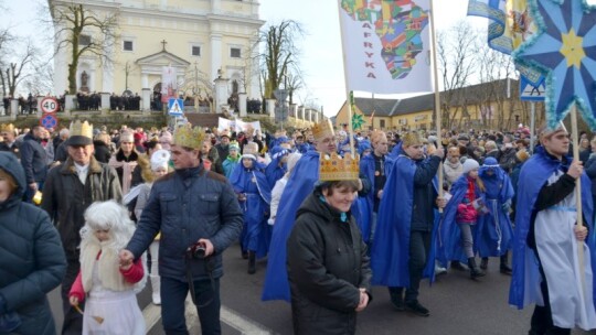 Ogromne zainteresowanie Orszakiem Trzech Króli w Żelechowie [wideo]