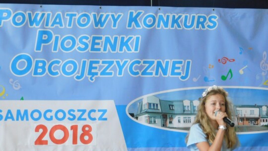 W Samogoszczy język obcy śpiewająco