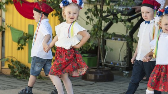 Kocham cię Polsko!!!, czyli piknik z okazji Dnia Rodziny w Publicznym Przedszkolu w ?Leśne Skrzaty? w Michałówce